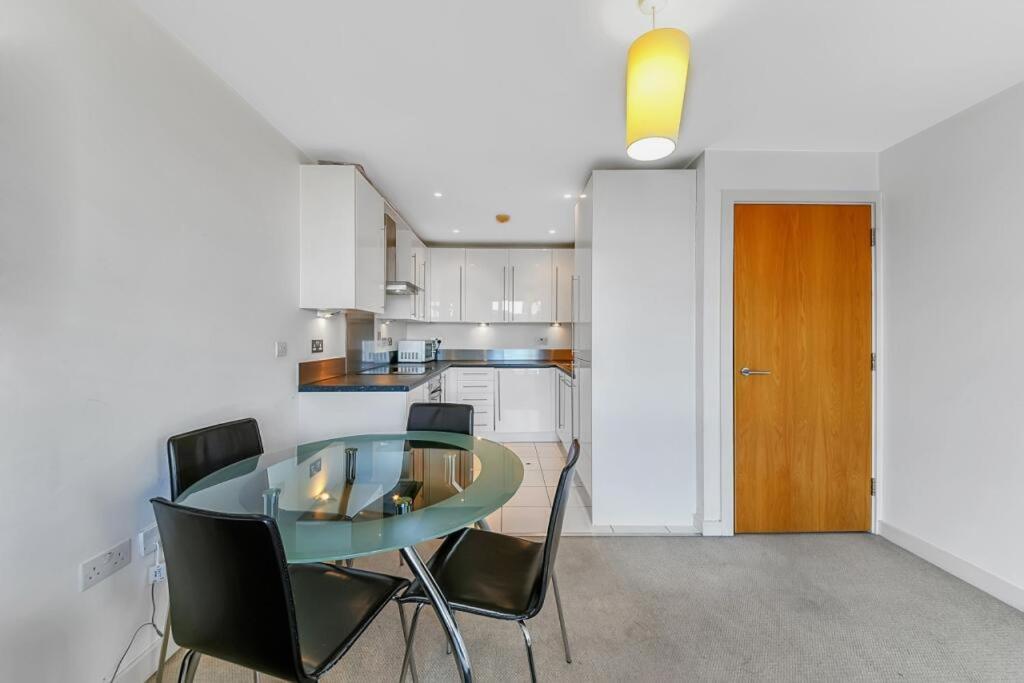 Cozycomfy Luxury Apartment لندن المظهر الخارجي الصورة