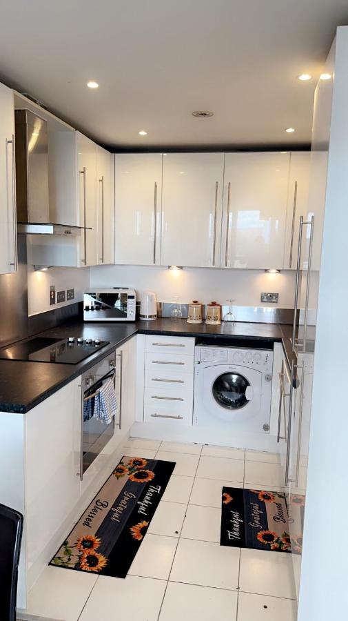 Cozycomfy Luxury Apartment لندن المظهر الخارجي الصورة